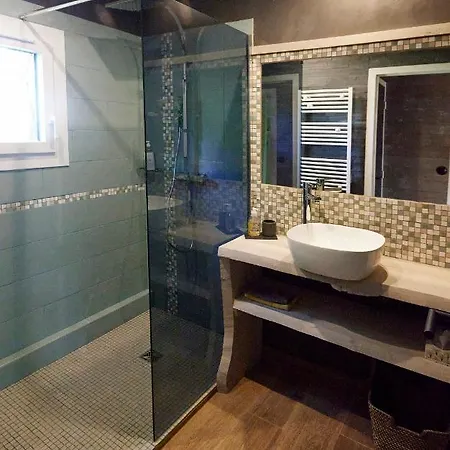 Le By Lb Et Lb * Μπον